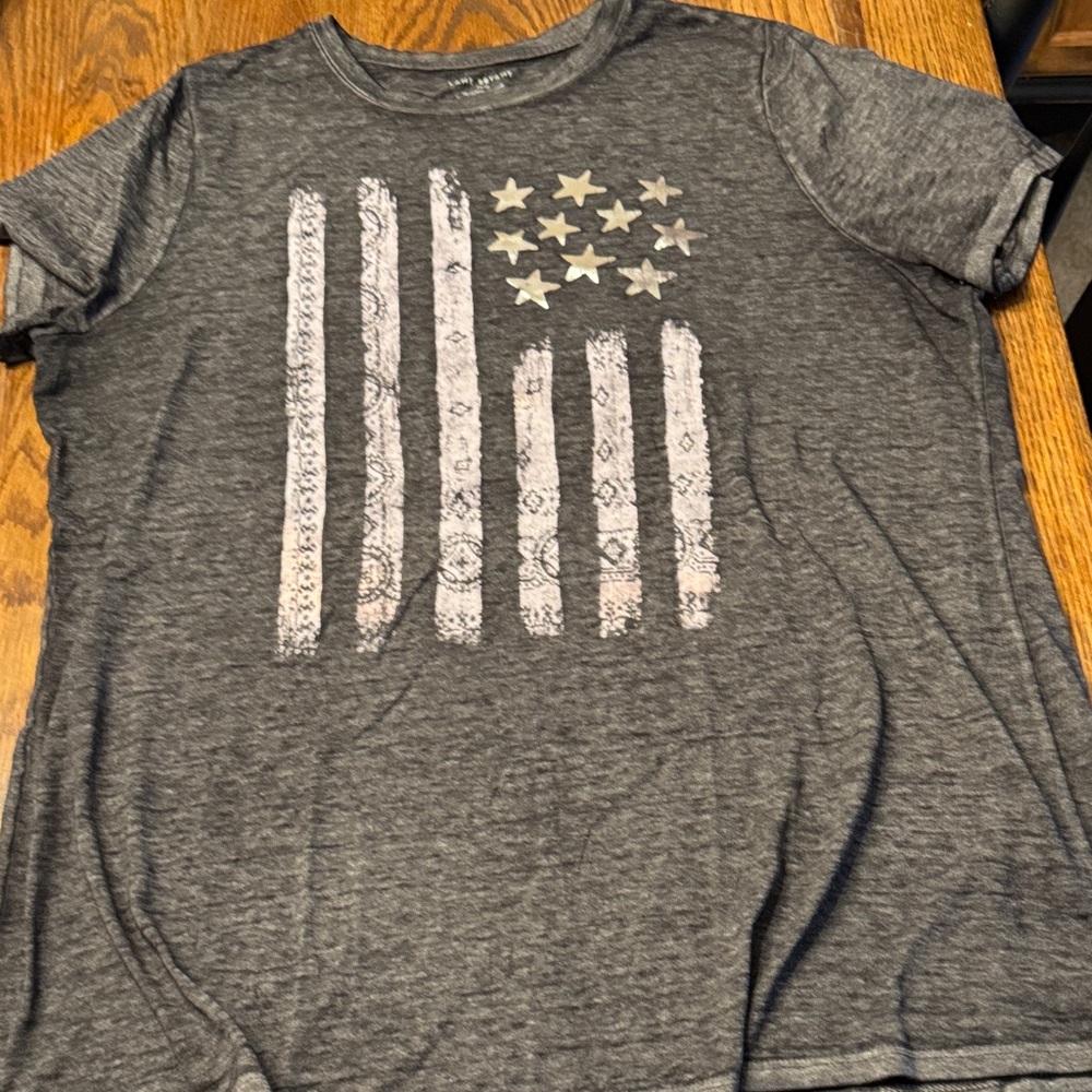 Lane Bryant Gray Short Sleeve Tee with Star and Stripe Design